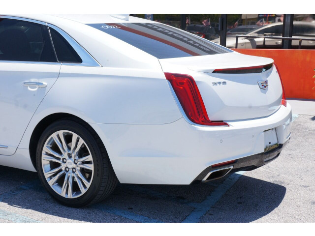 2018 Cadillac XTS Luxury Sedan - 176886CM - Image 11
