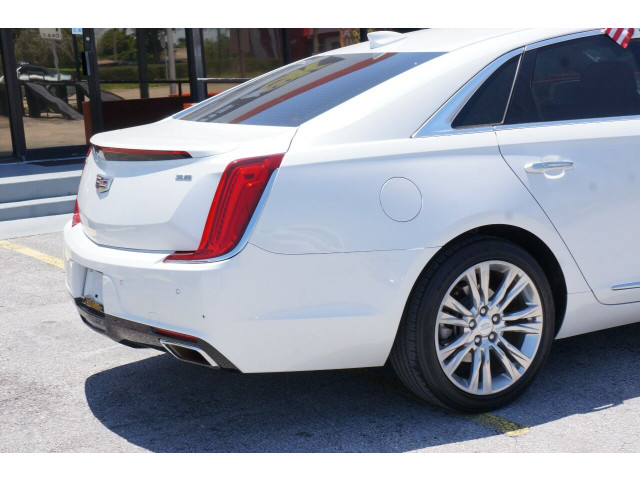 2018 Cadillac XTS Luxury Sedan - 176886CM - Image 12