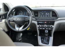 2020 Hyundai Elantra Limited Sedan - 10327M - Thumbnail 27