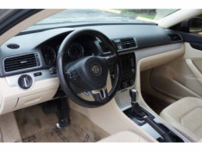 2013 Volkswagen Passat SE 6A w/ Sunroof Sedan -  - Thumbnail 8