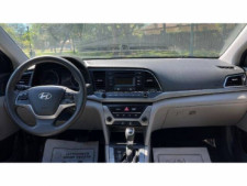 2017 Hyundai Elantra SE 6A (US) Sedan -  - Thumbnail 7
