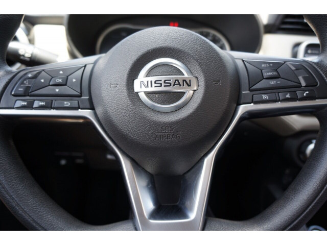 2020 Nissan Versa SV Sedan - H836083 - Image 33