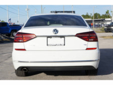 2018 Volkswagen Passat 2.0T SE Sedan - 028858H - Thumbnail 6