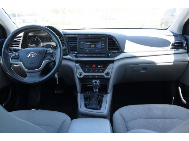 2017 Hyundai Elantra SE 6A (US) Sedan - 198119H - Image 21