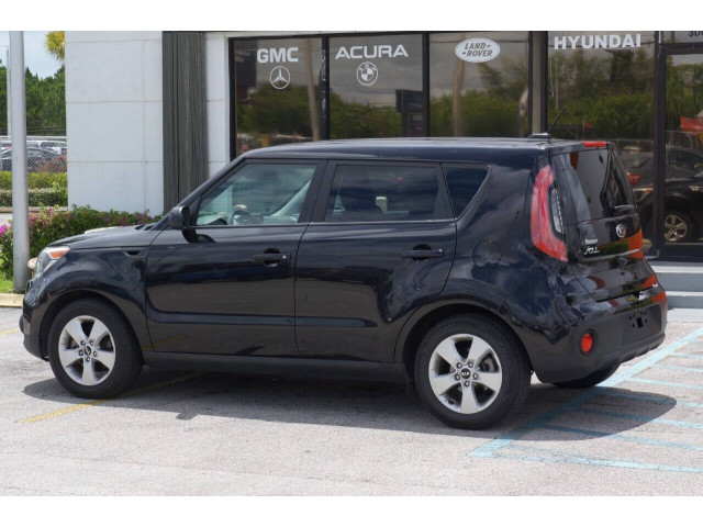 2019 Kia Soul Base 6A Crossover - H920792 - Image 5