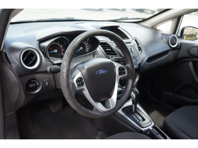 2017 Ford Fiesta SE Sedan - H145936 - Image 16