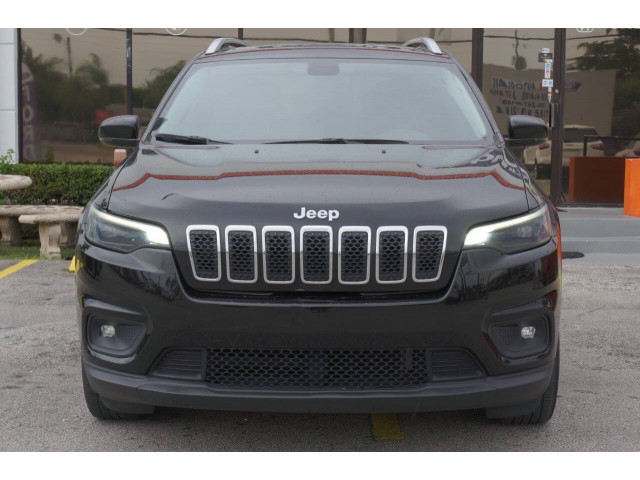 2019 Jeep Cherokee Latitude Plus SUV - 403840H - Image 2