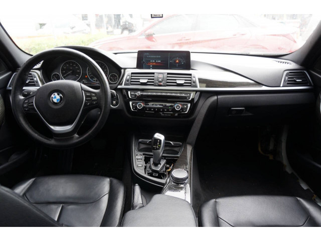 2017 BMW 3 Series 330i xDrive Sedan - U62978H - Image 24