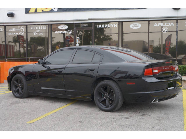 2012 Dodge Charger SE Sedan - 111263H - Image 3