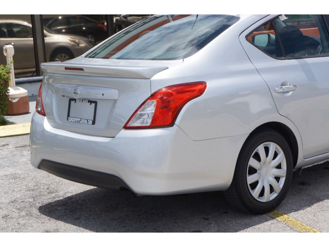 2017 Nissan Versa 1.6 S 4A Sedan - 855564H - Image 6