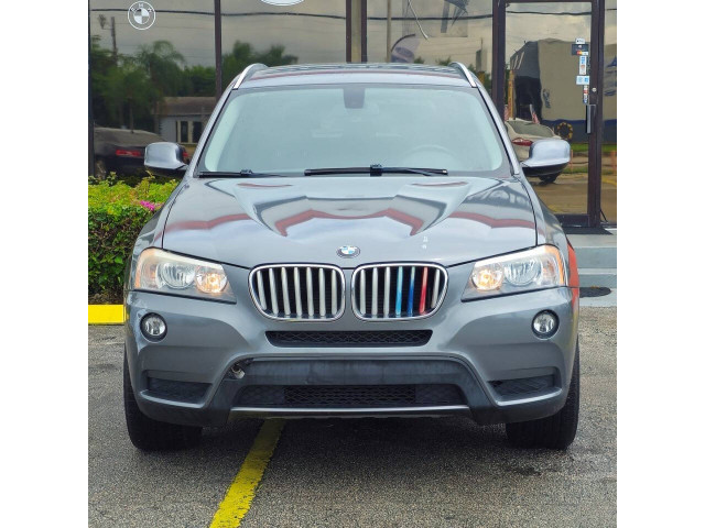 2013 BMW X3 xDrive28i SUV - A08465 - Image 2