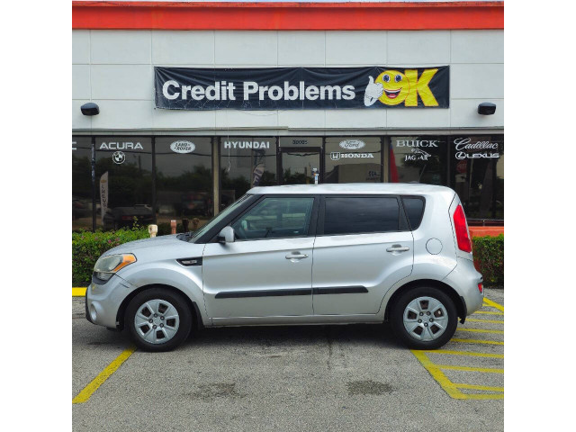 2013 Kia Soul Base 6A Crossover - 508531 - Image 4