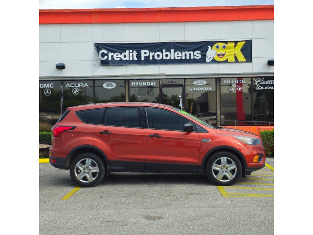 2019 Ford Escape S SUV - B47720 - Image 8