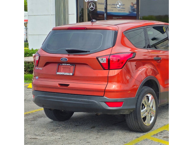 2019 Ford Escape S SUV - B47720 - Image 10