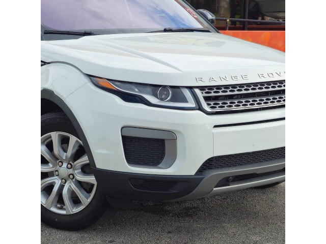 2017 Land Rover Range Rover Evoque SE SUV - 170069 - Image 9