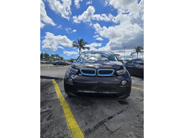 2014 BMW i3 Base Hatchback - 285864 - Image 1