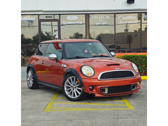 2011 MINI Cooper S Hatchback - Y14152 - Image 1