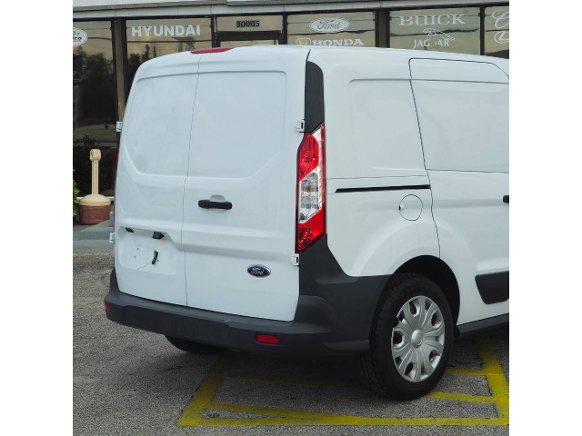 2017 Ford Transit Connect XL SWB Cargo w/Rear Doors Cargo Van - 303934 - Image 10