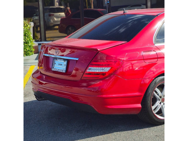 2014 Mercedes-Benz C-Class C 250 Sport Sedan - 963883 - Image 10