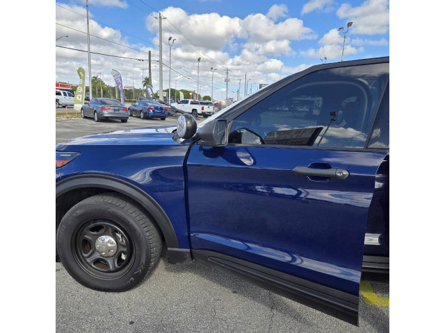 2020 Ford Explorer Hybrid Police Interceptor Utility SUV - A71359 - Image 4