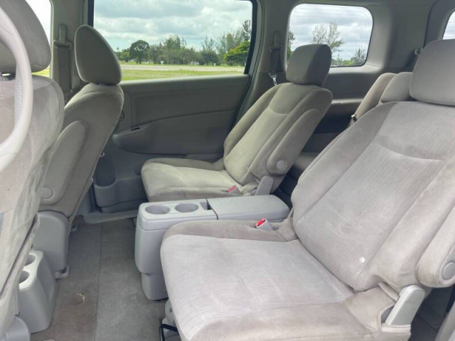 2015 Nissan Quest 3.5 SV Minivan - 132955 - Image 3